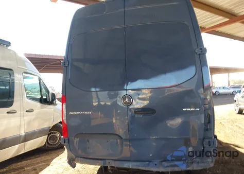 2019 Mercedes-Benz Sprinter 2500 High Roof V6 z USA, uszkodzony, nr VIN WD4PF1CD4KP133085